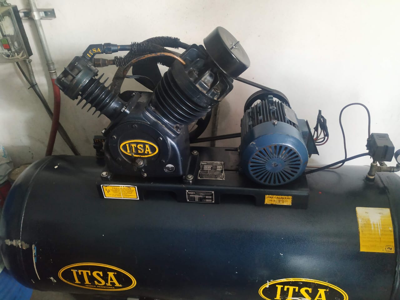 Hydraulic manifold